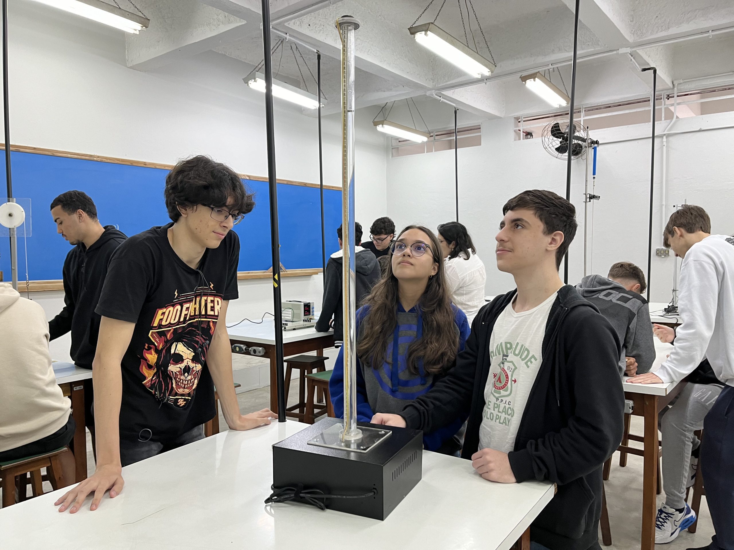 Os Laboratórios de Engenharia e Arquitetura​ da Unisanta oferecem infraestrutura avançada para ensino, pesquisa e elaboração de projetos.