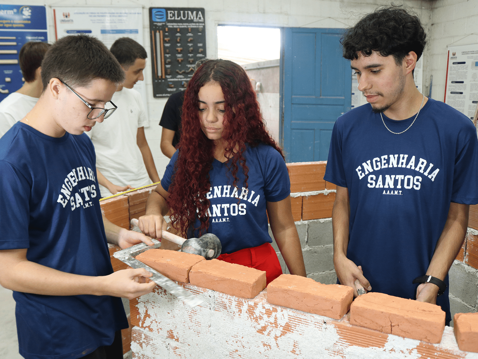 Os Laboratórios de Engenharia e Arquitetura​ da Unisanta oferecem infraestrutura avançada para ensino, pesquisa e elaboração de projetos.