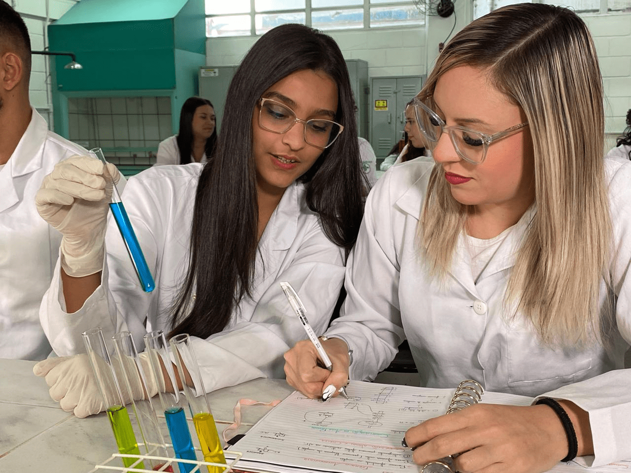 Os Laboratórios de Engenharia e Arquitetura​ da Unisanta oferecem infraestrutura avançada para ensino, pesquisa e elaboração de projetos.