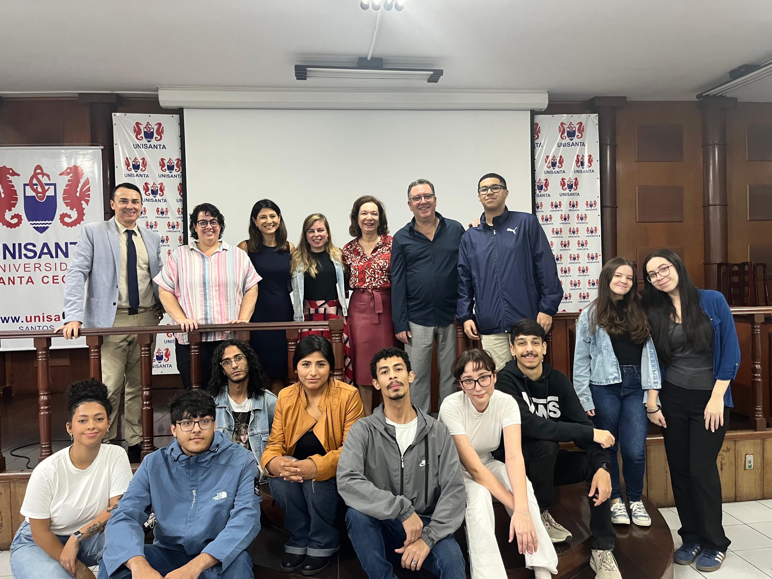 Conheça o curso de Relações Internacionais & Direito matutino da Unisanta com ensino de qualidade, boa infraestrutura e formação para o mercado.