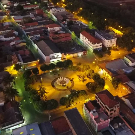 Praça Getúlio Vargas, Januária, Minas Gerais